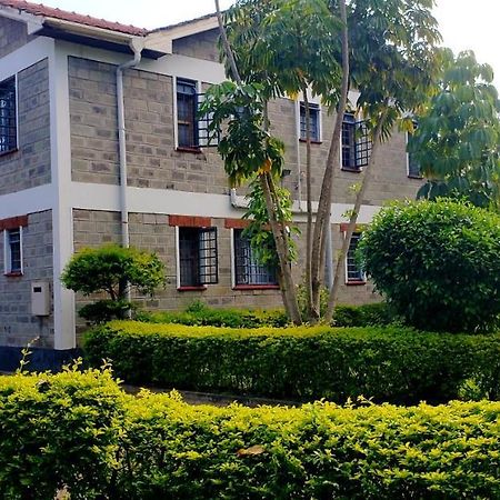 Family Nest Guesthouse Kisumu Extérieur photo