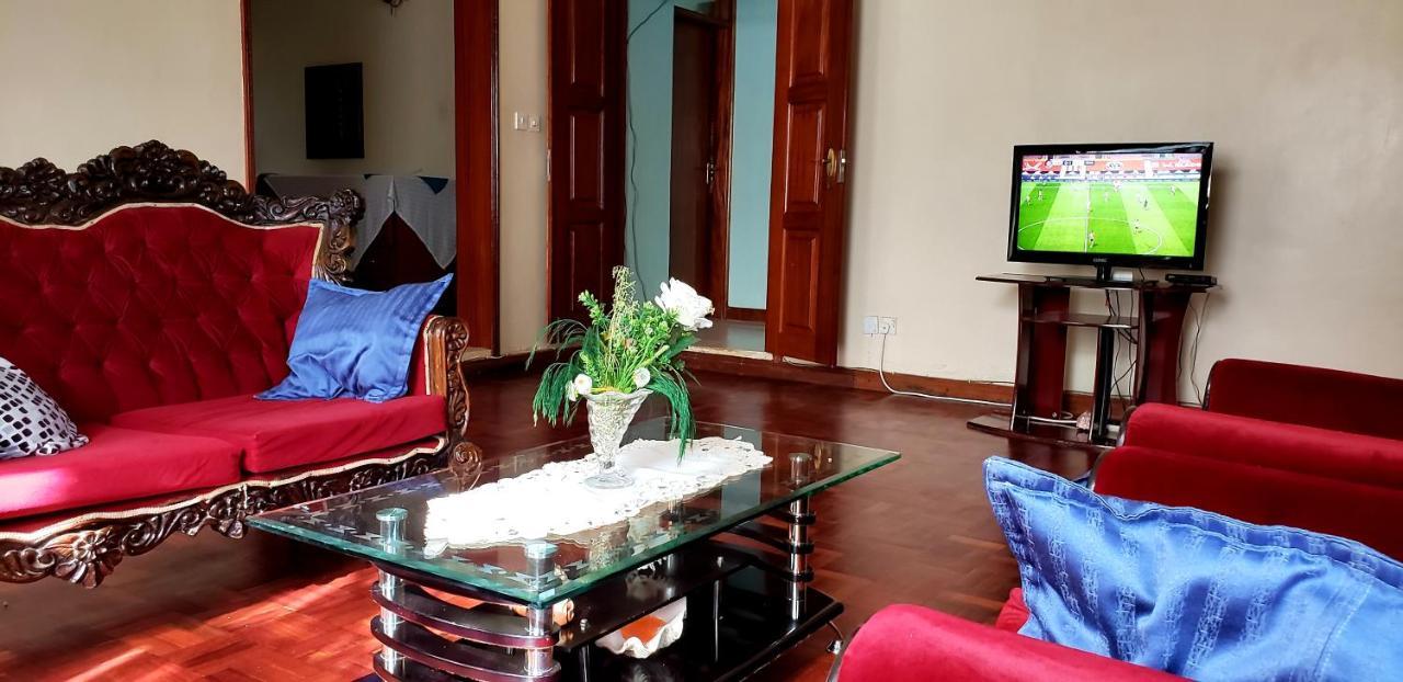 Family Nest Guesthouse Kisumu Extérieur photo