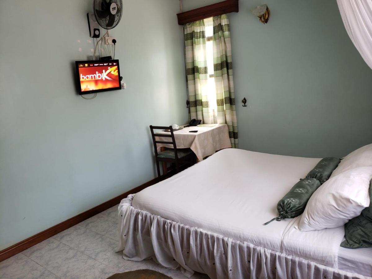 Family Nest Guesthouse Kisumu Extérieur photo