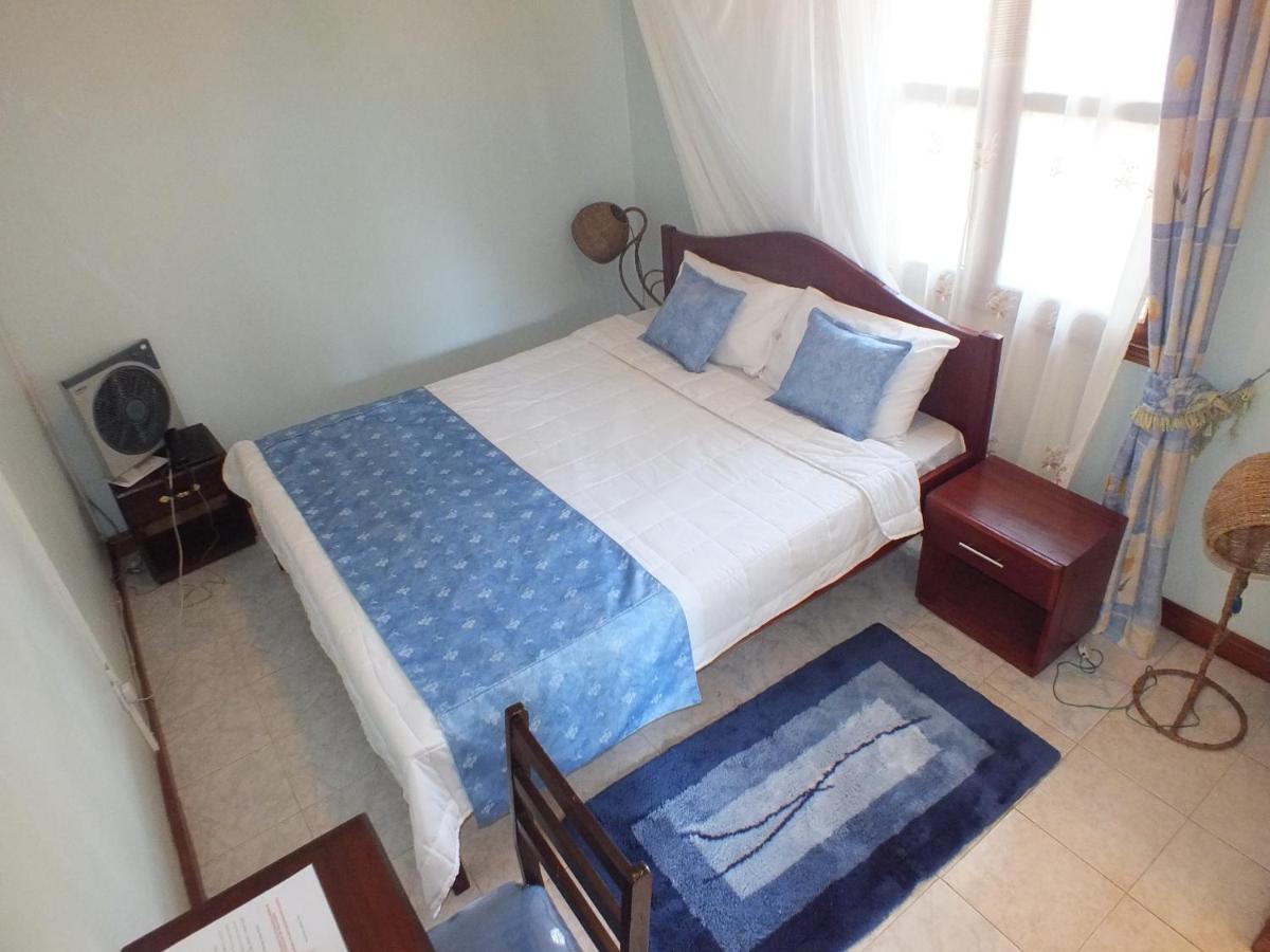 Family Nest Guesthouse Kisumu Extérieur photo